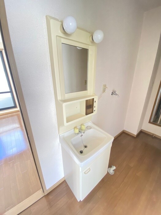 物件内観写真12　(洗面)