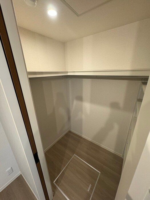物件内観写真15　(収納)