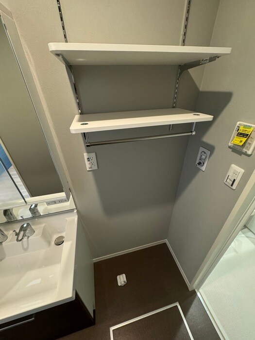 物件内観写真21　(洗濯機置場)