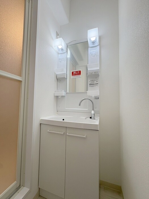 物件内観写真12　(洗面)