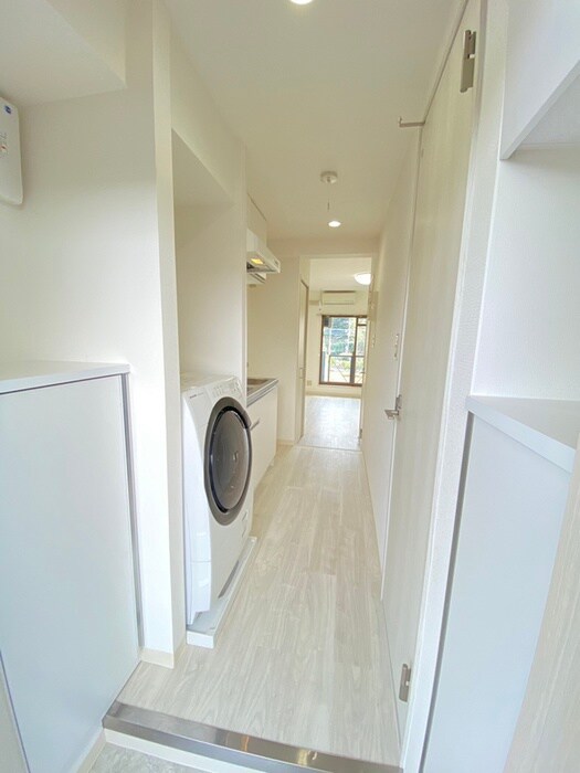 物件内観写真17　(廊下)