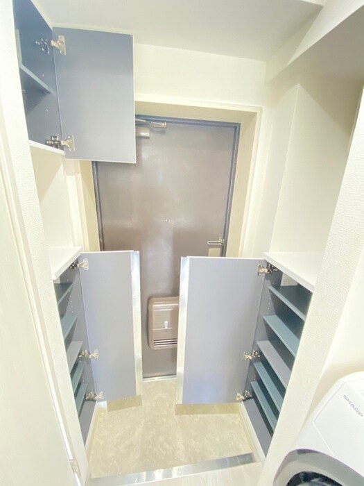 物件内観写真18　(靴箱)