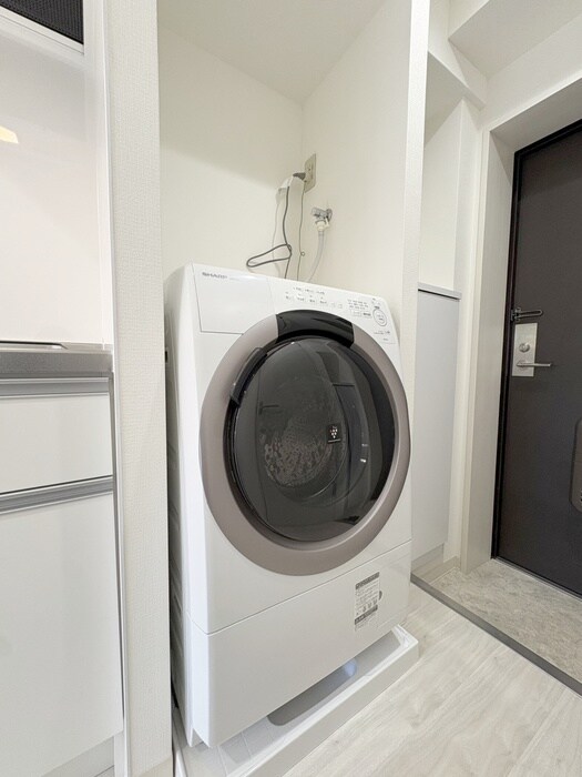 物件内観写真18　(洗濯機置場)