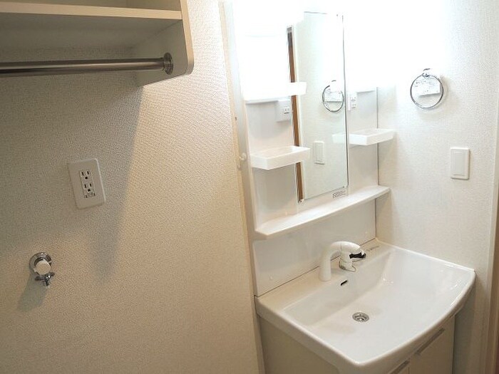 物件内観写真10　(洗面)