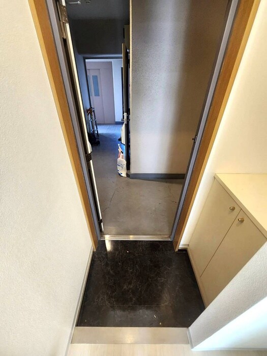 物件内観写真15　(玄関)