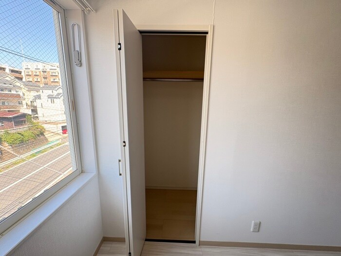 物件内観写真13　(収納)