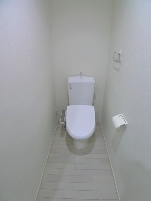 物件内観写真14　(トイレ)