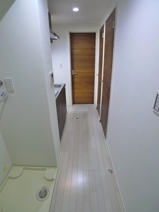 物件内観写真17　(廊下)