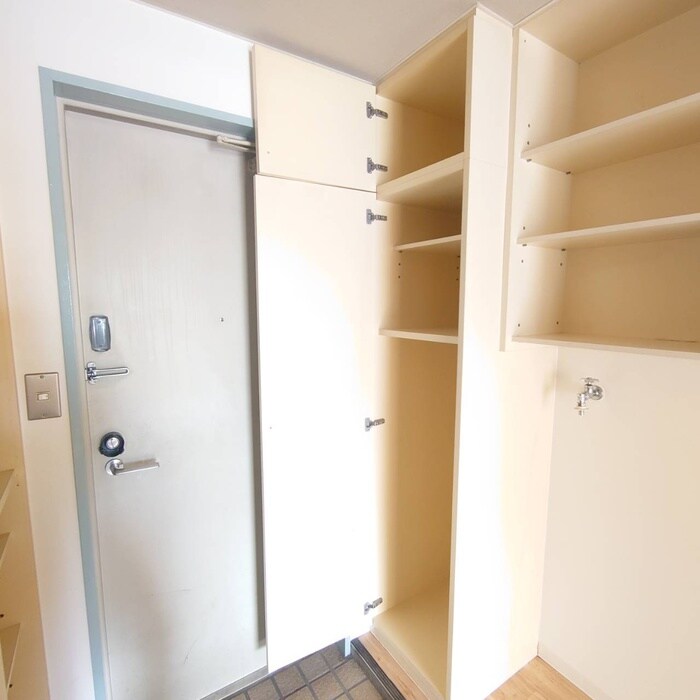 物件内観写真15　(靴箱)