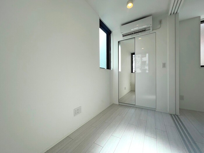 物件内観写真11　(居室)