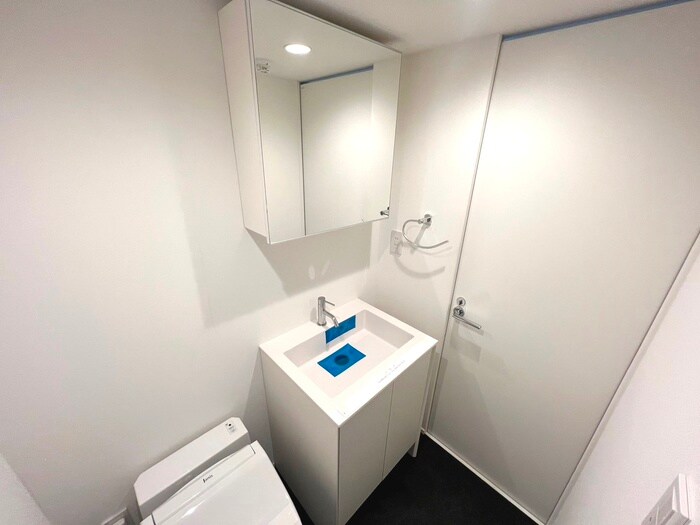 物件内観写真15　(洗面)