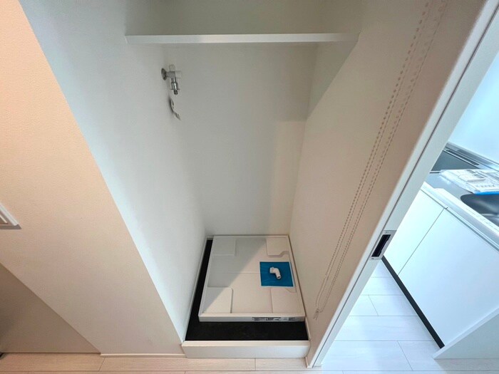 物件内観写真16　(洗濯機置場)