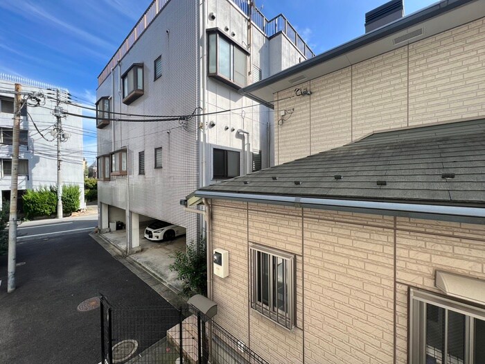 物件内観写真22　(室内からの展望)