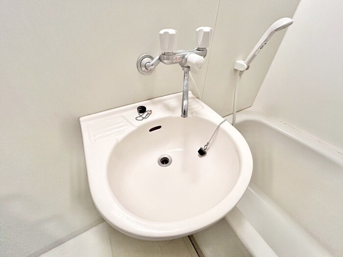 物件内観写真12　(洗面)