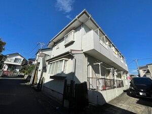 ロイヤルハイツ外観写真