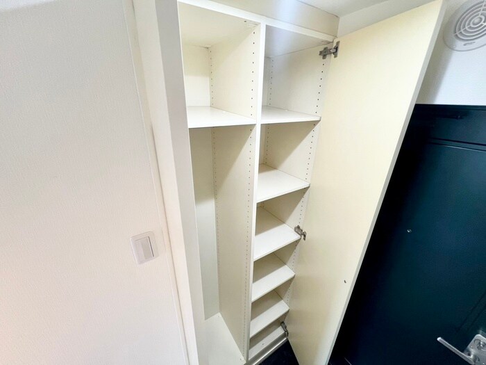 物件内観写真11　(収納)