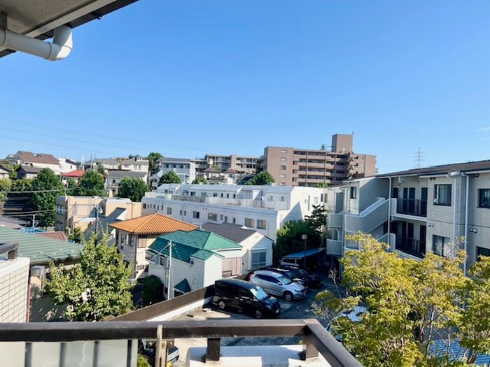 物件内観写真13　(室内からの展望)