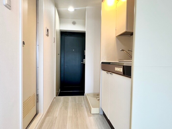 物件内観写真14　(廊下)