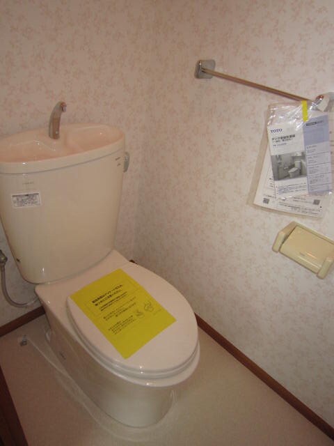 物件内観写真12　(トイレ)