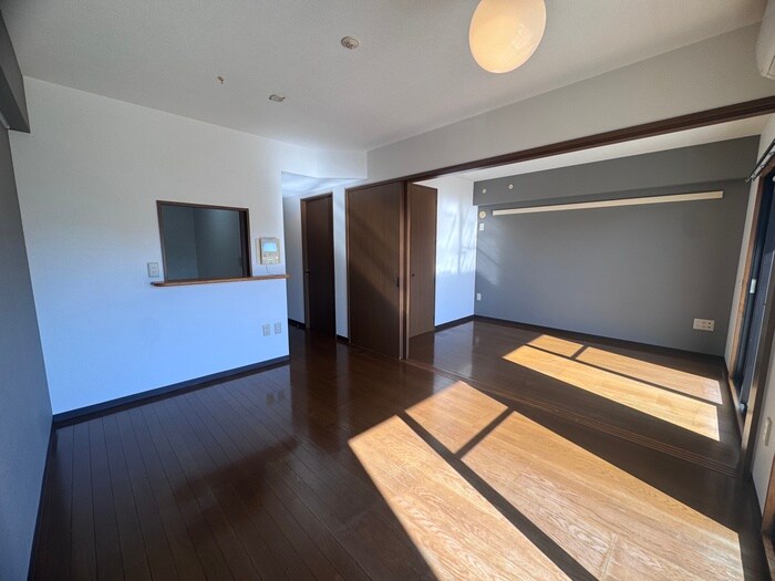 物件内観写真5　(居室)