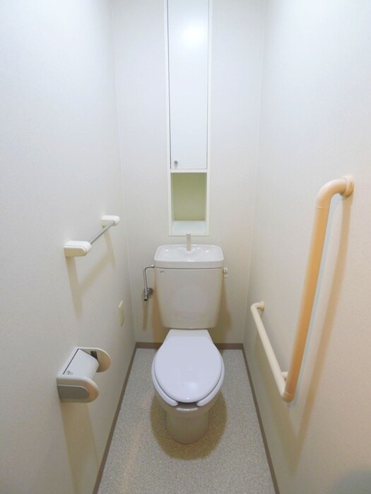 物件内観写真12　(トイレ)