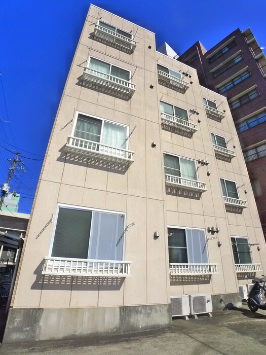 大和橋コルツァの物件外観写真