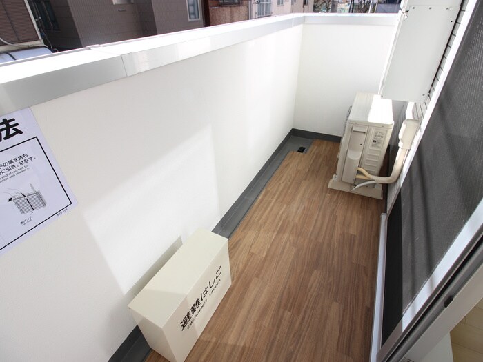 物件内観写真18　(ベランダ・バルコニー)