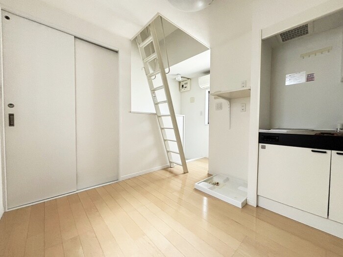 物件内観写真9　(居室)