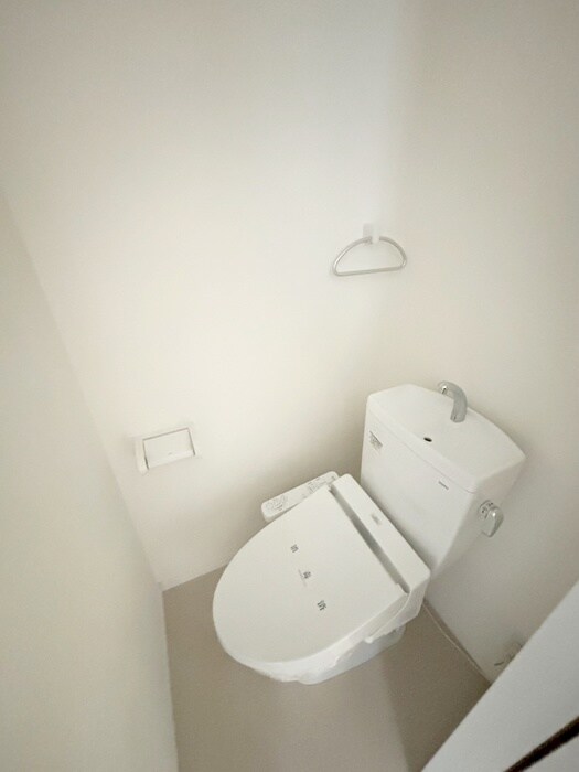 物件内観写真13　(トイレ)