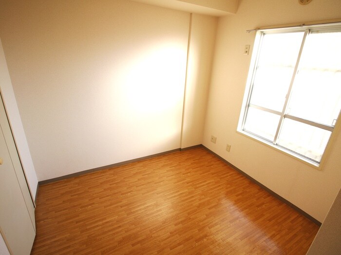 物件内観写真16　(室内からの展望)