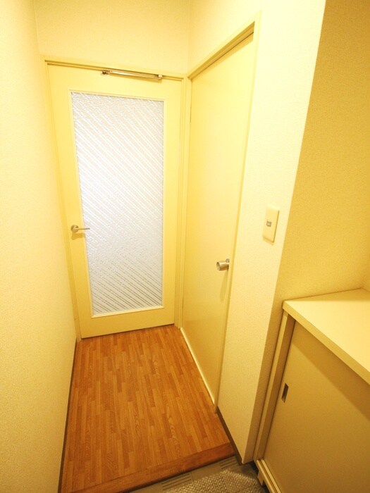 物件内観写真17　(廊下)