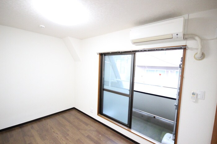 物件内観写真9　(居室)