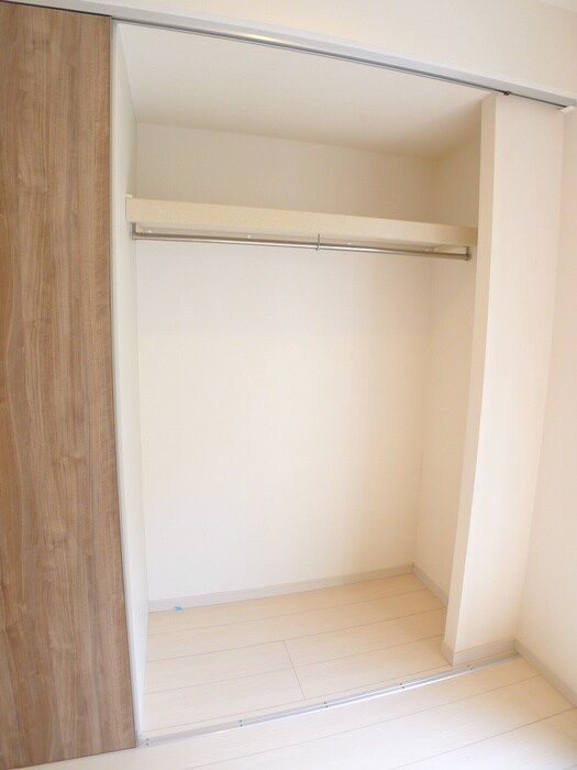 物件内観写真10　(収納)