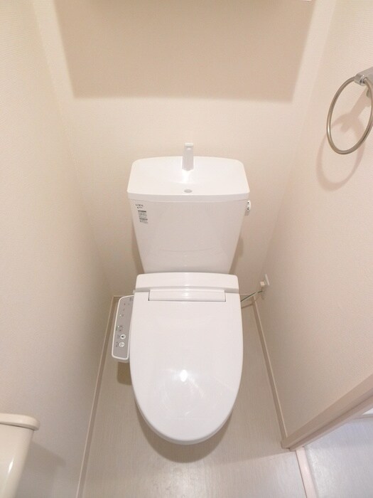 物件内観写真14　(トイレ)