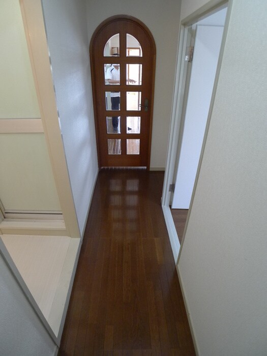 物件内観写真6　(廊下)