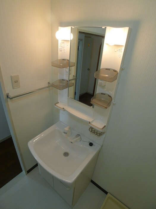 物件内観写真13　(洗面)