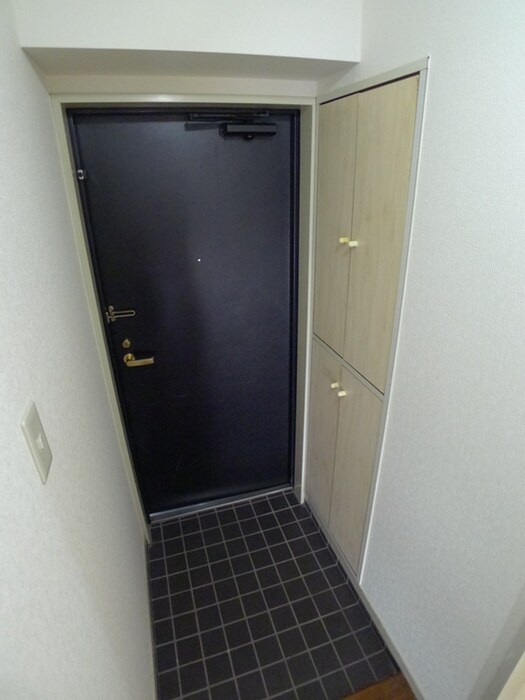 物件内観写真18　(玄関)