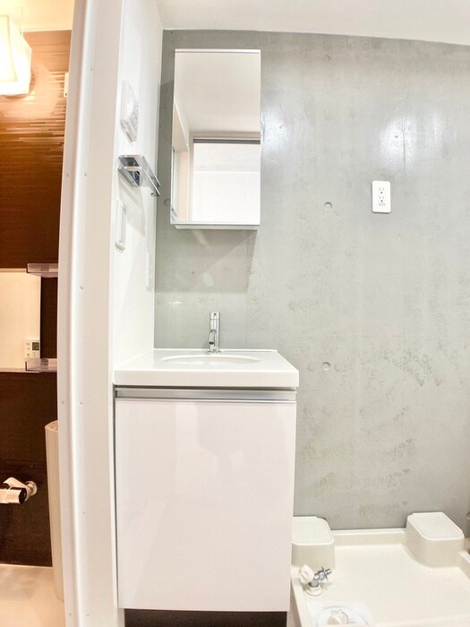 物件内観写真11　(洗面)