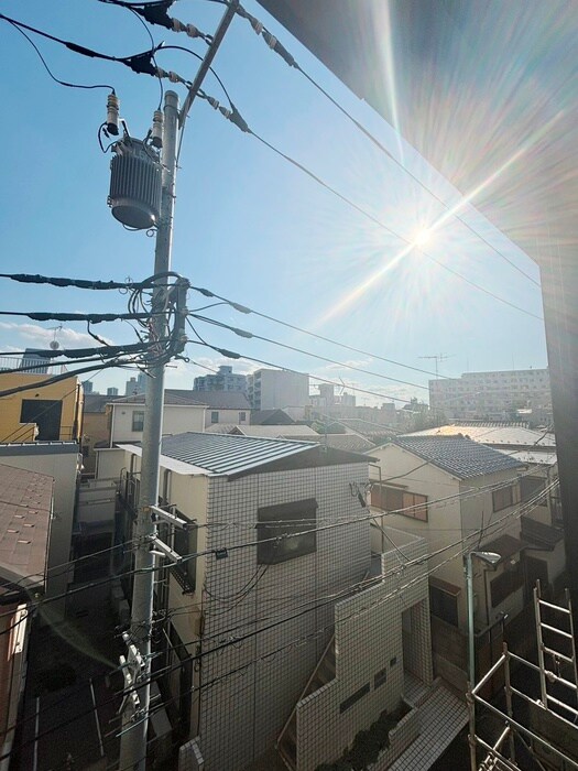 物件内観写真14　(室内からの展望)