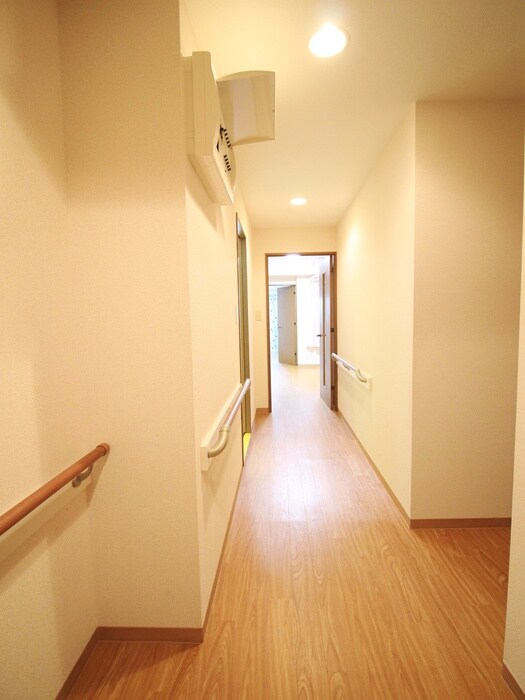 物件内観写真7　(廊下)