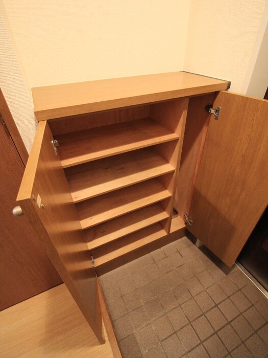 物件内観写真8　(靴箱)