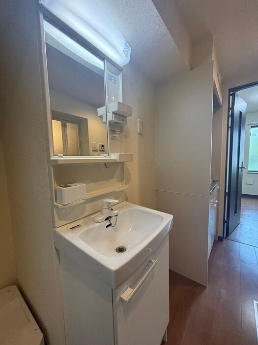 物件内観写真12　(洗面)