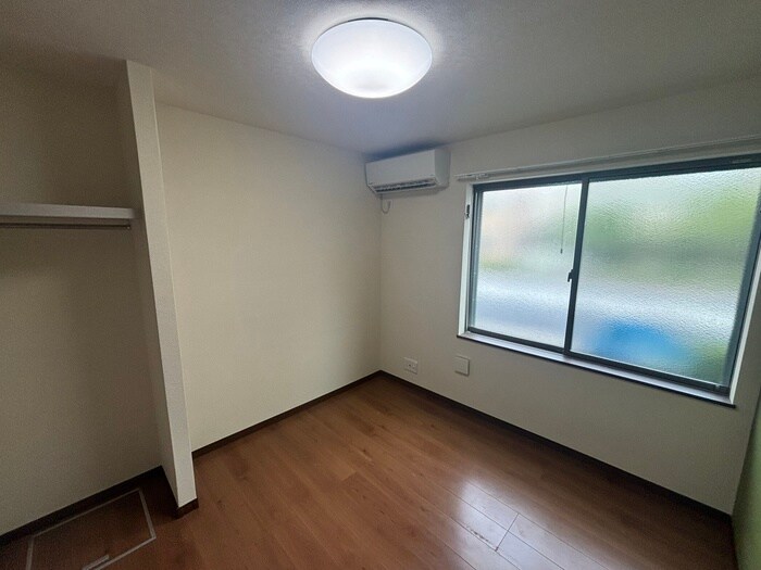 物件内観写真13　(居室)