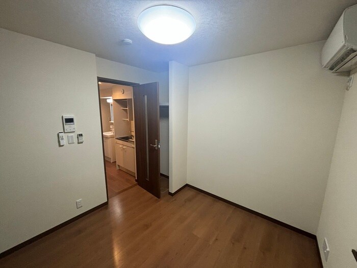 物件内観写真16　(居室)