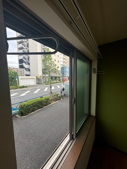 物件内観写真17　(室内からの展望)