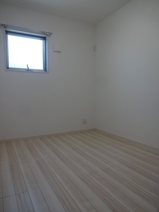 物件内観写真10　(居室)