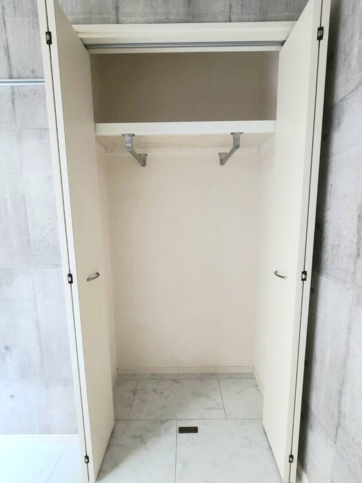 物件内観写真16　(収納)