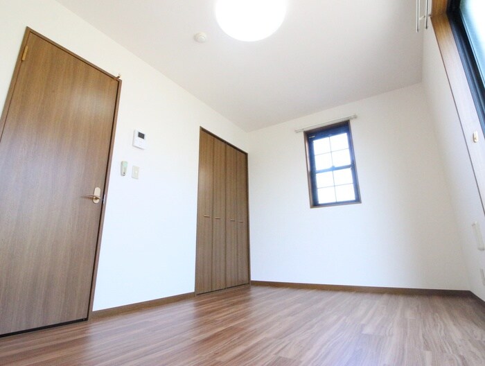 物件内観写真9　(居室)