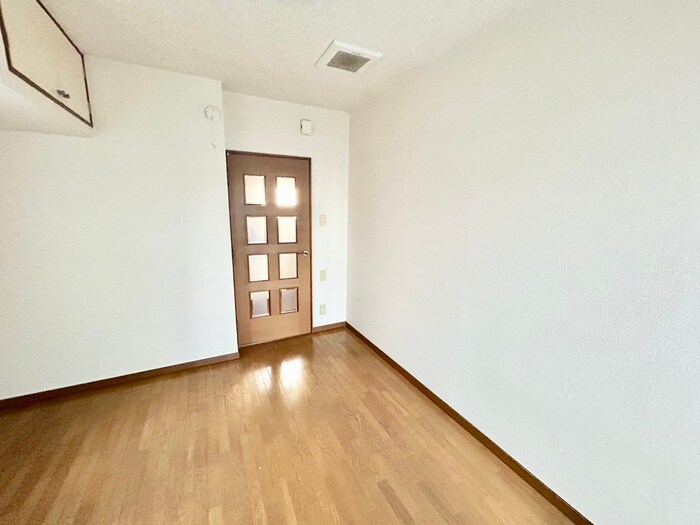 物件内観写真21　(居室)