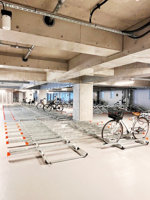 物件外観写真5　(駐輪場)